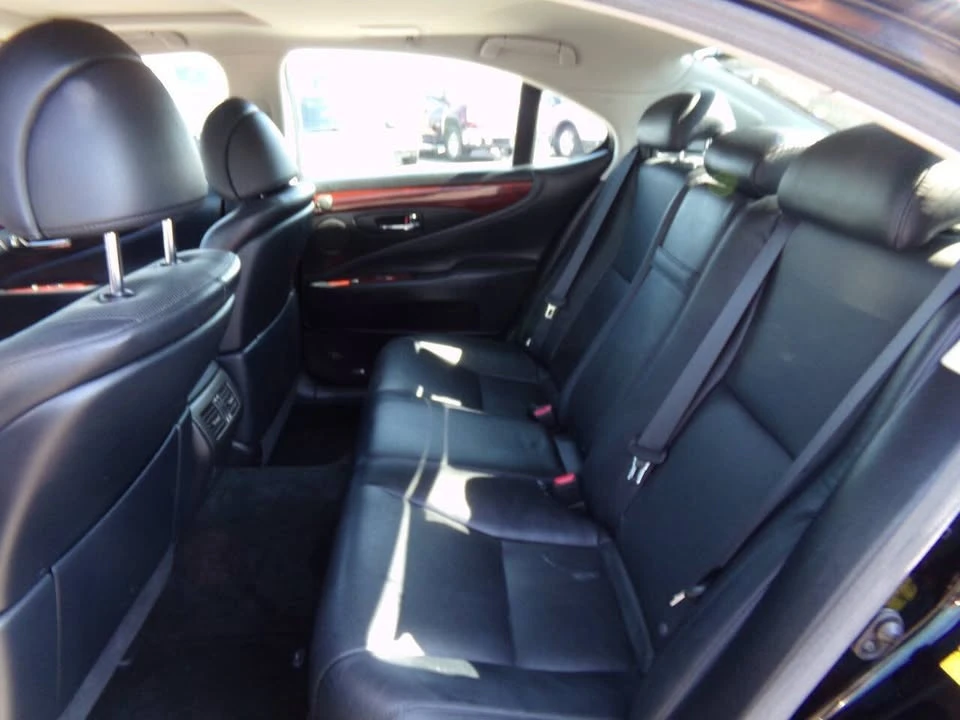 2010 Lexus LS 4th Gen - Image 11 of 20
