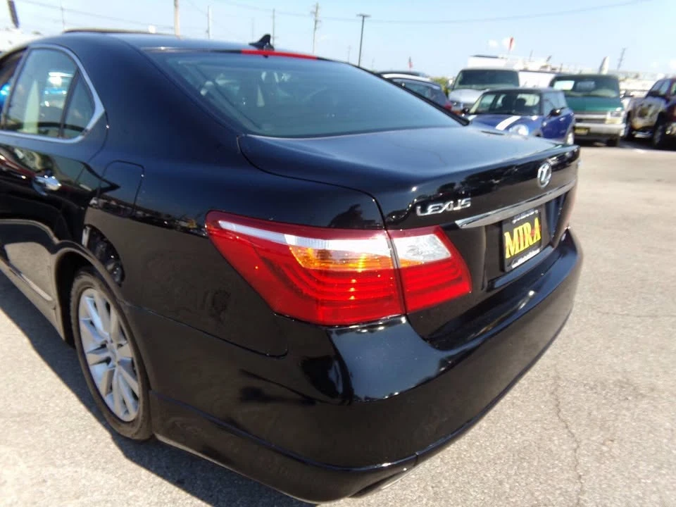 2010 Lexus LS 4th Gen - Image 19 of 20