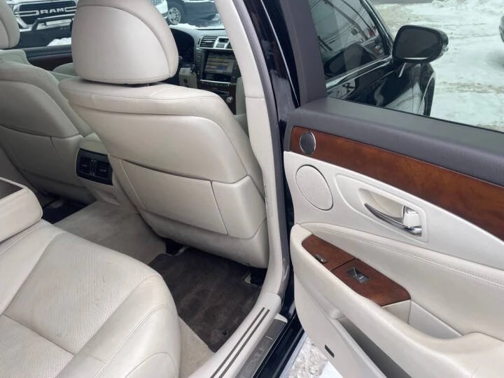 2010 Lexus LS 4th Gen - Image 10 of 20
