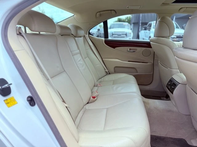 2010 Lexus LS 4th Gen - Image 19 of 20