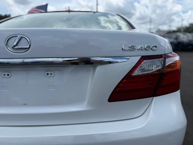 2010 Lexus LS 4th Gen - Image 11 of 20