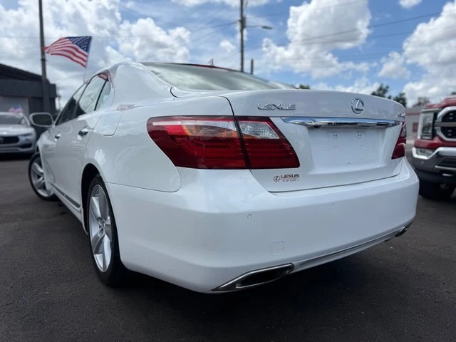 2010 Lexus LS 4th Gen - Image 8 of 20