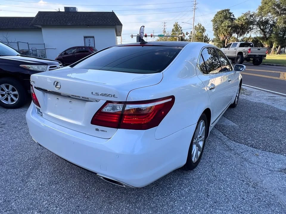 2010 Lexus LS 4th Gen - Image 7 of 20