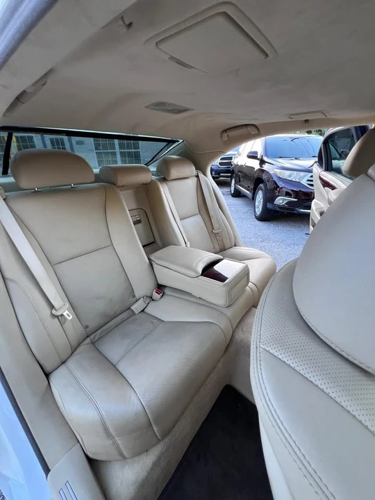2010 Lexus LS 4th Gen - Image 15 of 20