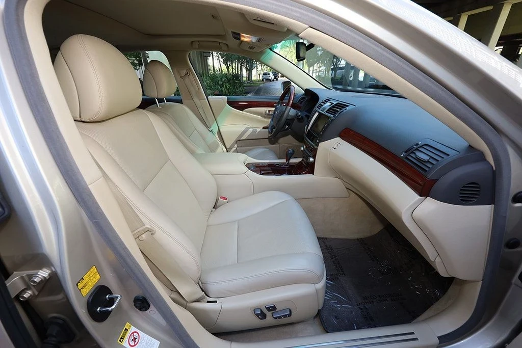2010 Lexus LS 4th Gen - Image 6 of 12