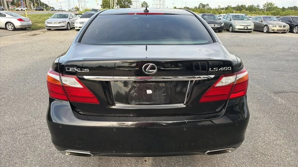 2010 Lexus LS 4th Gen - Image 6 of 6