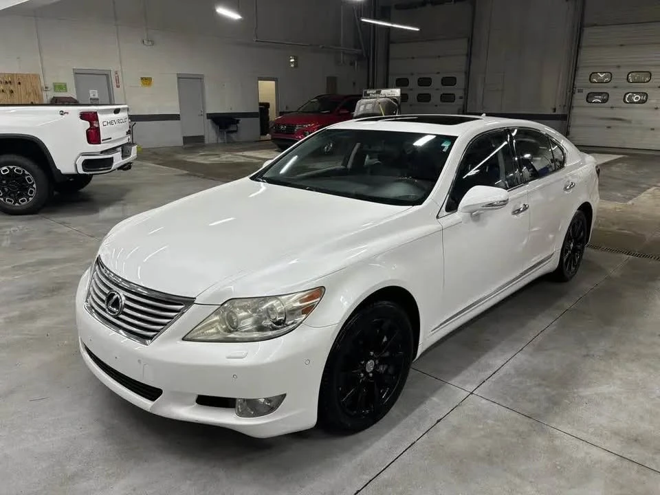2010 Lexus LS 4th Gen - Image 3 of 10