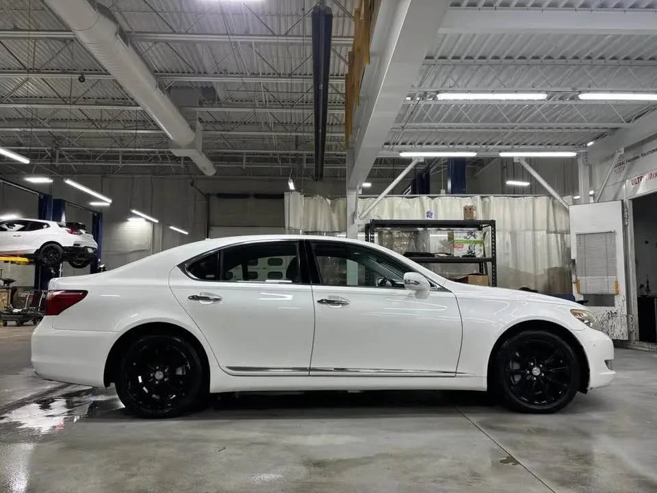 2010 Lexus LS 4th Gen - Image 4 of 10