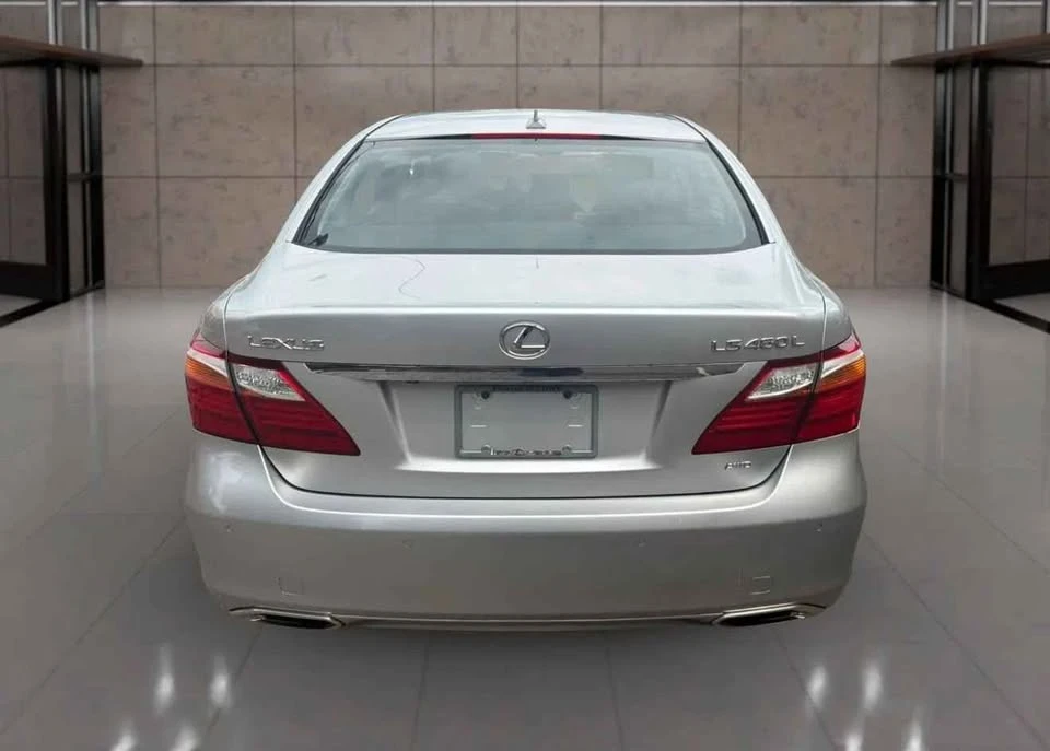 2010 Lexus LS 4th Gen - Image 4 of 10
