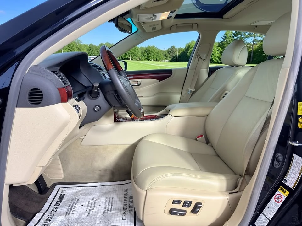 2010 Lexus LS 4th Gen - Image 11 of 13