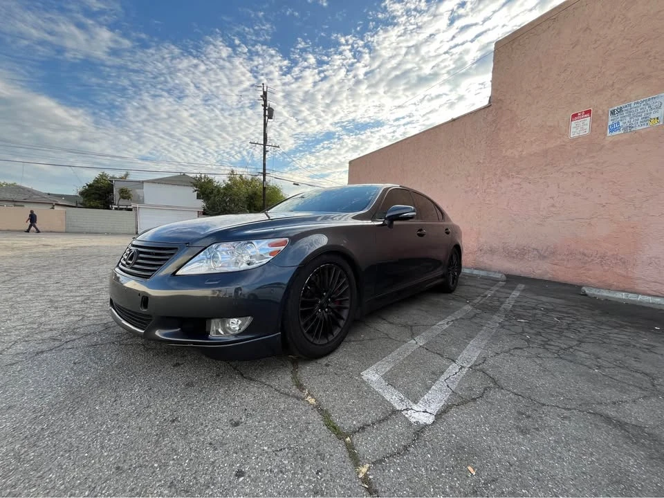 2010 Lexus LS 4th Gen - Image 5 of 6