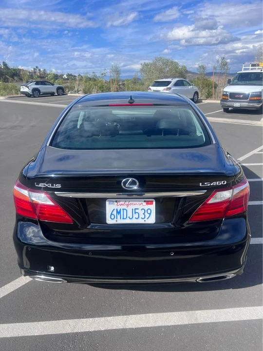 2010 Lexus LS 4th Gen - Image 4 of 13