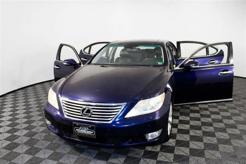 2010 Lexus LS 4th Gen - Image 15 of 20