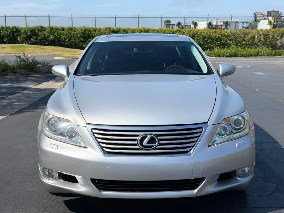 2010 Lexus LS 4th Gen - Image 2 of 19