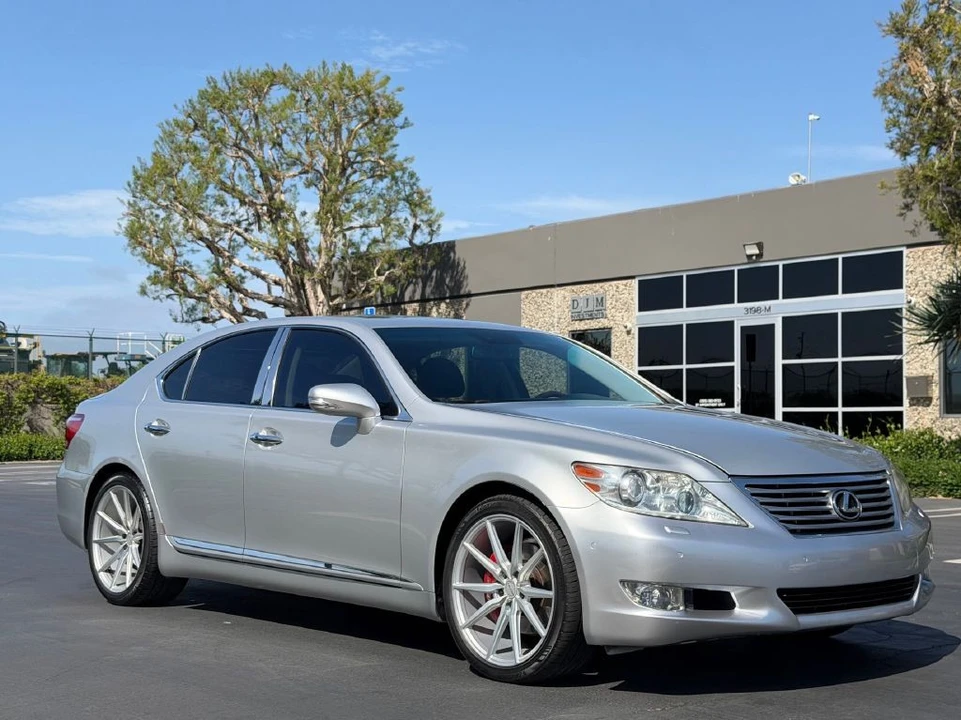 2010 Lexus LS 4th Gen - Image 3 of 19
