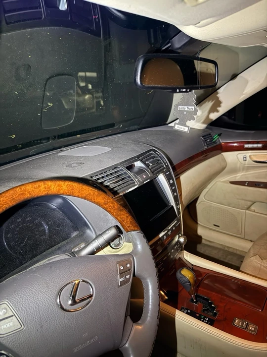 2010 Lexus LS 4th Gen - Image 22 of 23