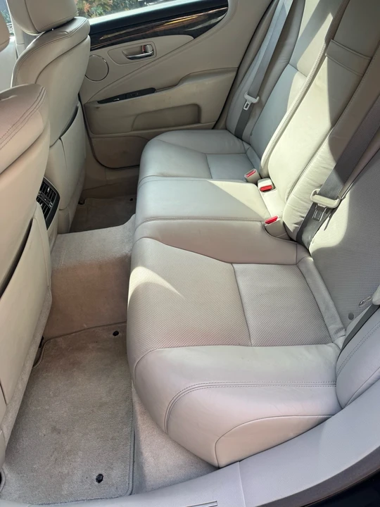 2010 Lexus LS 4th Gen - Image 9 of 9