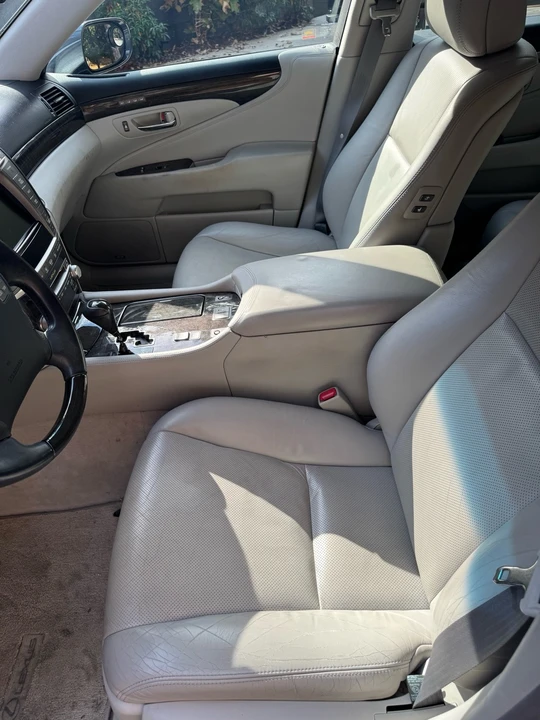 2010 Lexus LS 4th Gen - Image 8 of 9