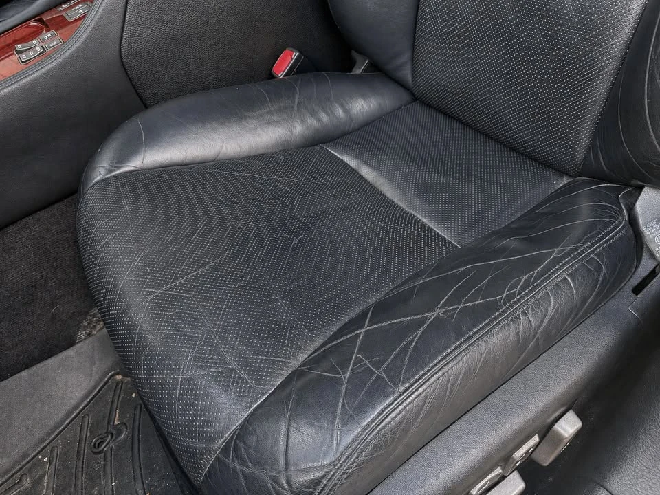 2010 Lexus LS 4th Gen - Image 11 of 20