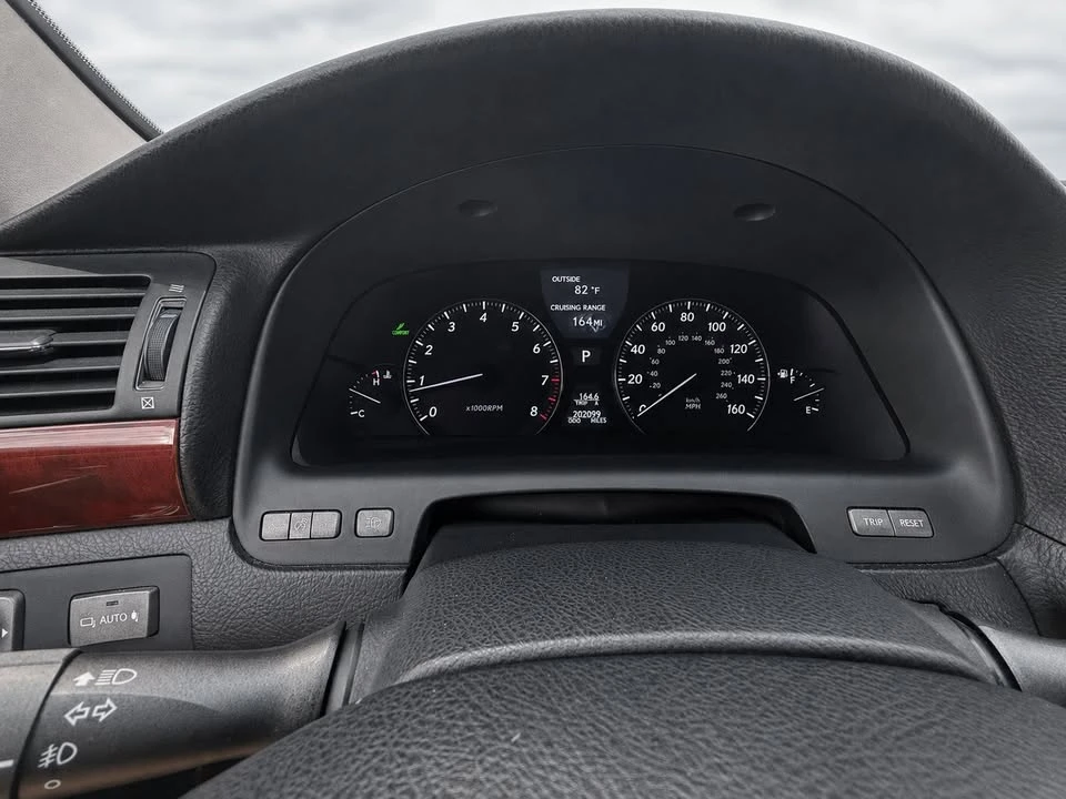 2010 Lexus LS 4th Gen - Image 2 of 20