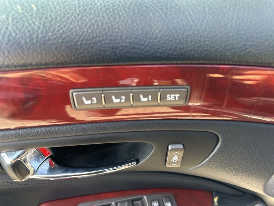 2010 Lexus LS 4th Gen - Image 11 of 12