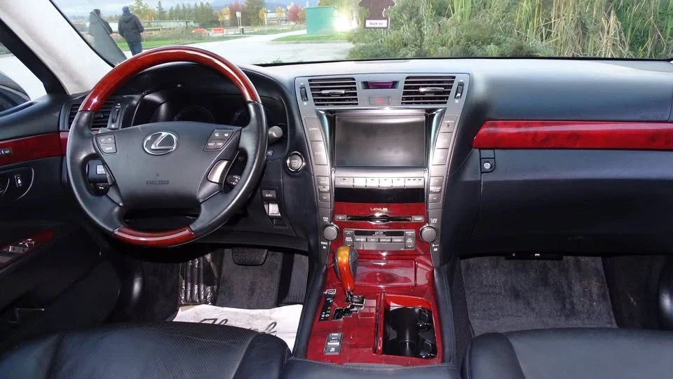 2010 Lexus LS 4th Gen - Image 12 of 20
