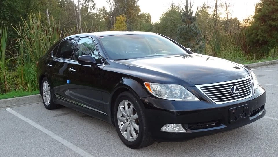 2010 Lexus LS 4th Gen - Image 7 of 20