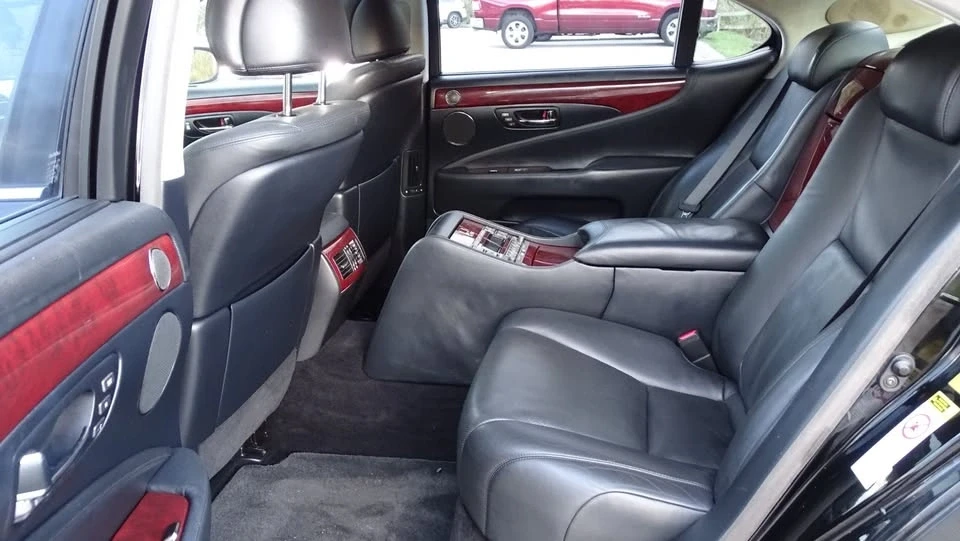 2010 Lexus LS 4th Gen - Image 13 of 20