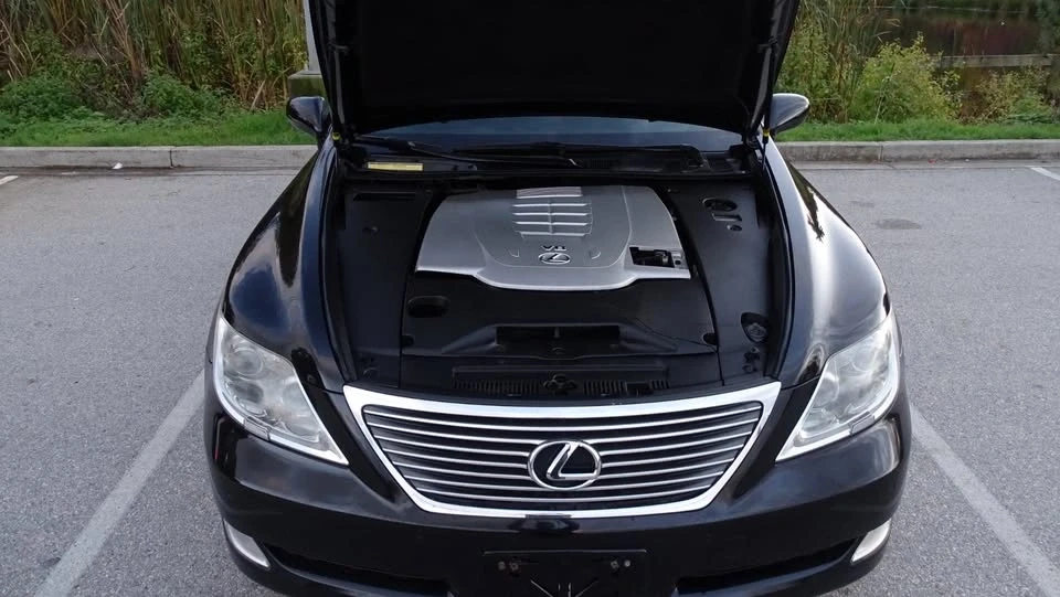 2010 Lexus LS 4th Gen - Image 17 of 20