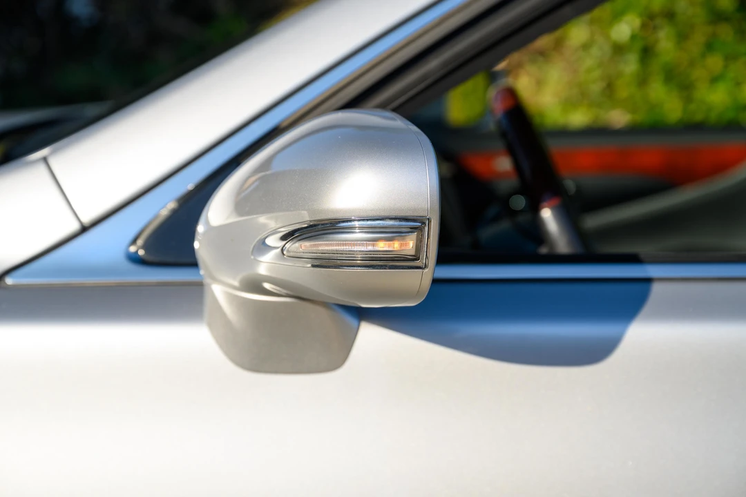 2010 Lexus LS 4th Gen - Image 22 of 31