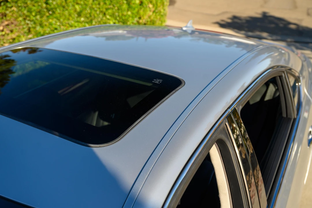 2010 Lexus LS 4th Gen - Image 23 of 31