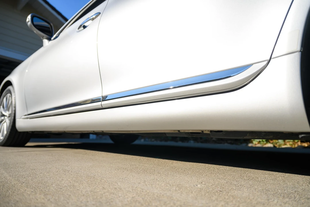 2010 Lexus LS 4th Gen - Image 28 of 31