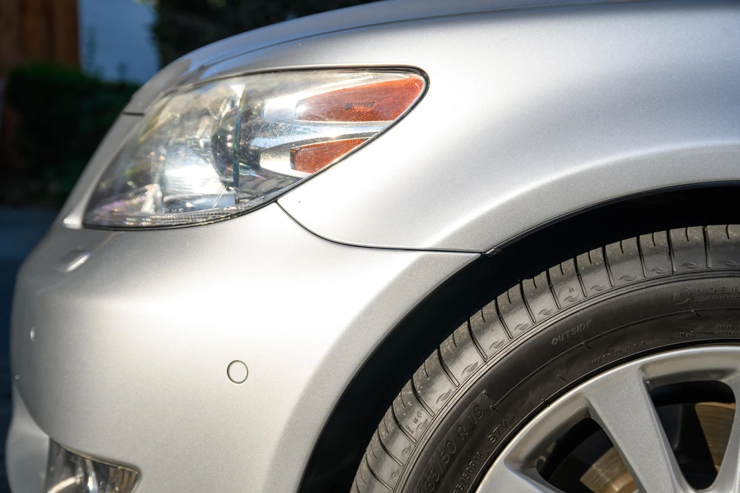2010 Lexus LS 4th Gen - Image 18 of 31