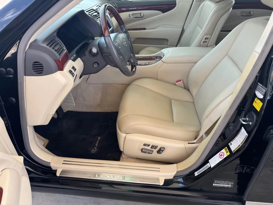 2010 Lexus LS 4th Gen - Image 12 of 19