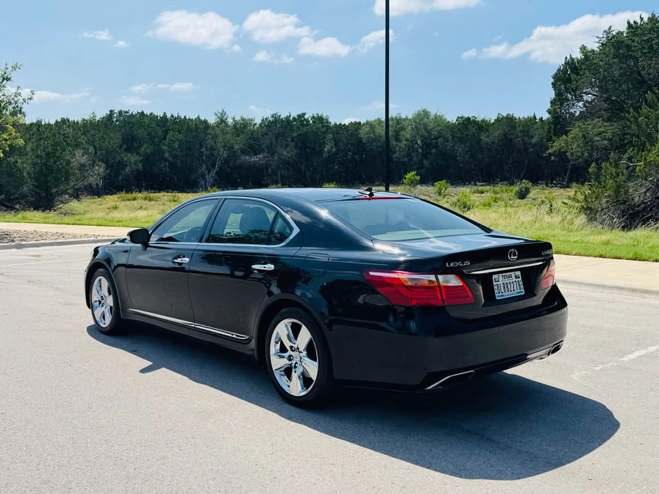2010 Lexus LS 4th Gen - Image 3 of 19