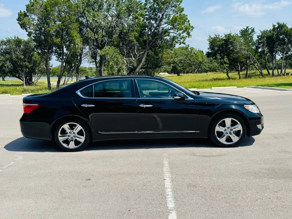2010 Lexus LS 4th Gen - Image 7 of 19