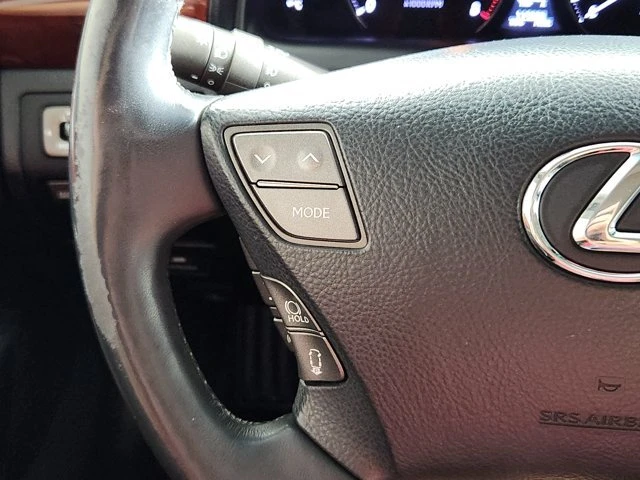 2010 Lexus LS 4th Gen - Image 17 of 20