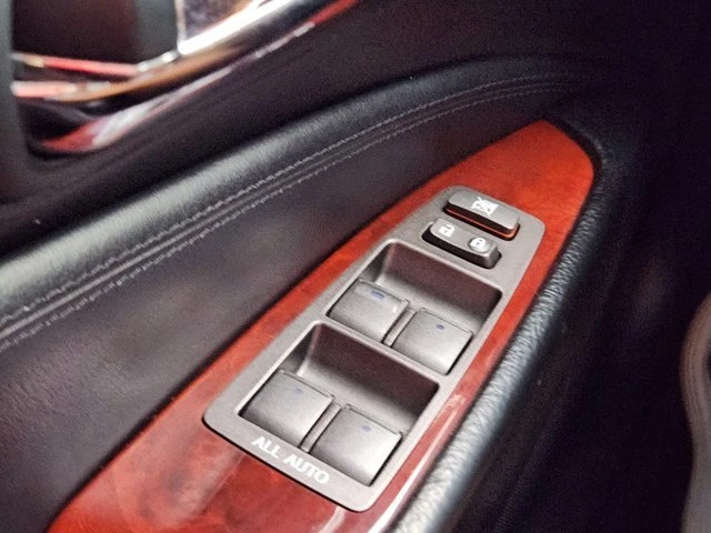 2010 Lexus LS 4th Gen - Image 15 of 20