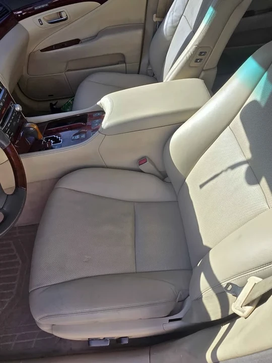 2010 Lexus LS 4th Gen - Image 7 of 9