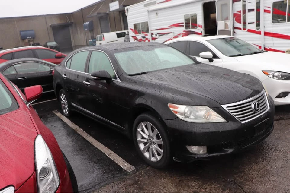 2010 Lexus LS 4th Gen - Image 3 of 10