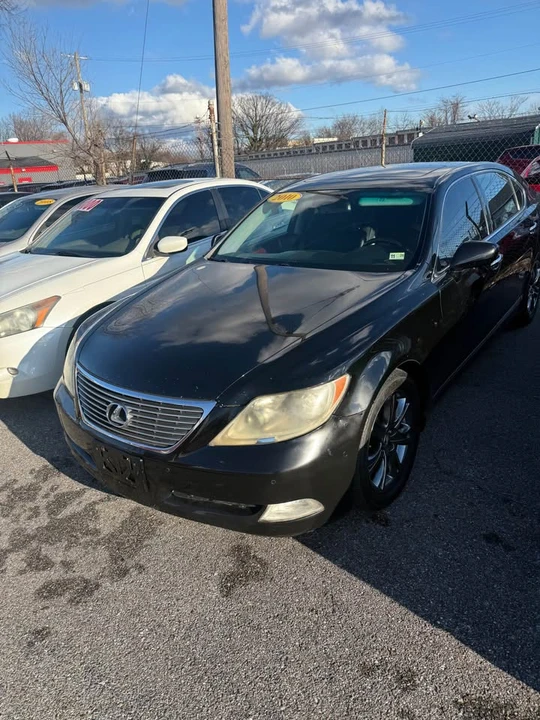 2010 Lexus LS 4th Gen - Image 2 of 8
