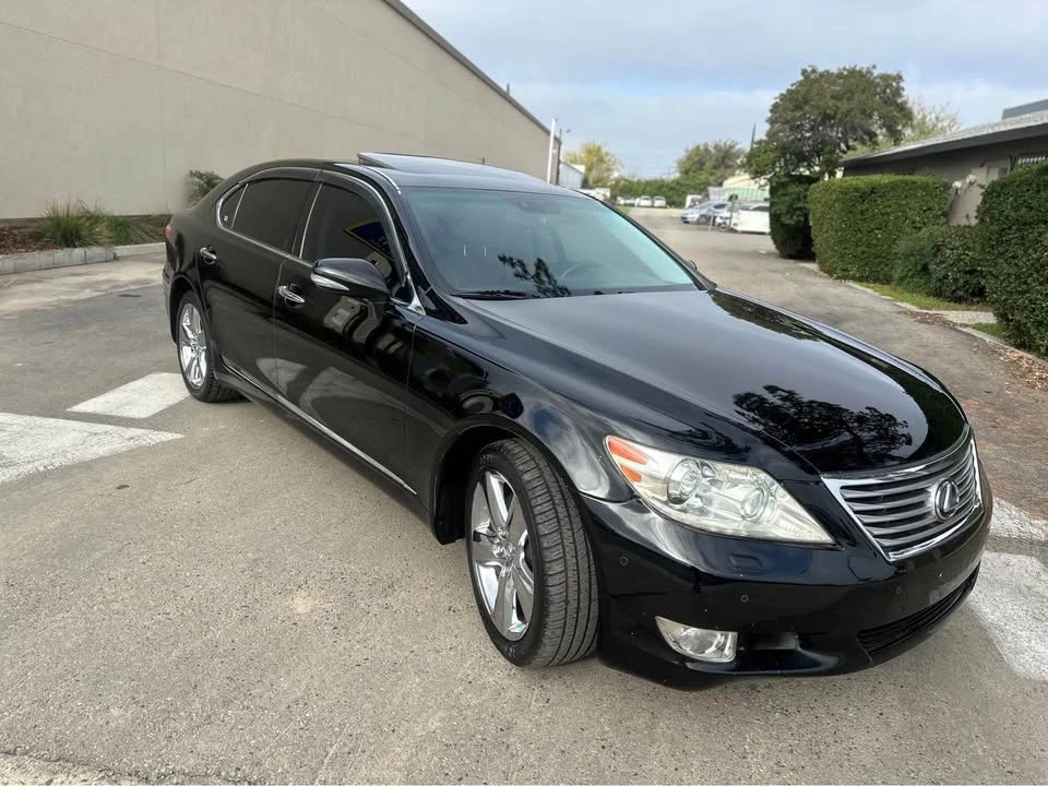 2010 Lexus LS 4th Gen - Image 7 of 13