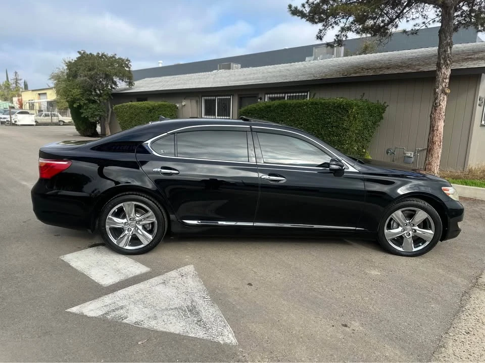 2010 Lexus LS 4th Gen - Image 6 of 13