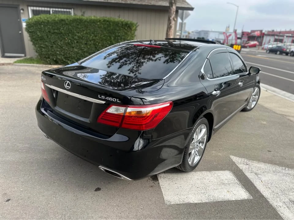 2010 Lexus LS 4th Gen - Image 5 of 13
