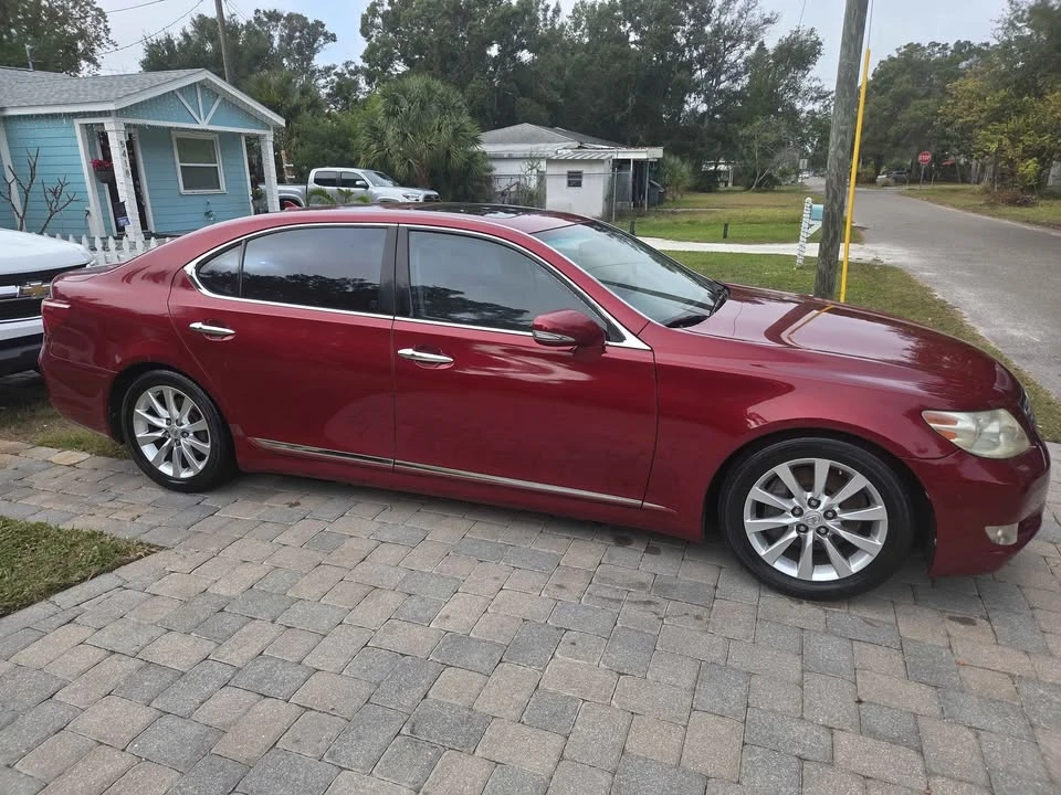 2010 Lexus LS 4th Gen - Image 2 of 17