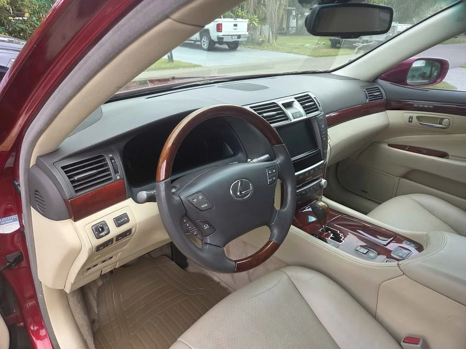 2010 Lexus LS 4th Gen - Image 8 of 17
