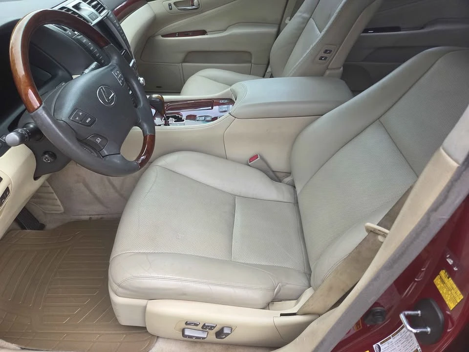 2010 Lexus LS 4th Gen - Image 9 of 17