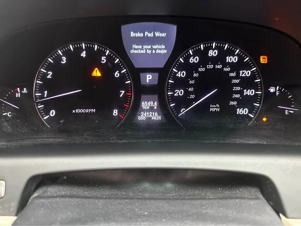 2010 Lexus LS 4th Gen - Image 9 of 14