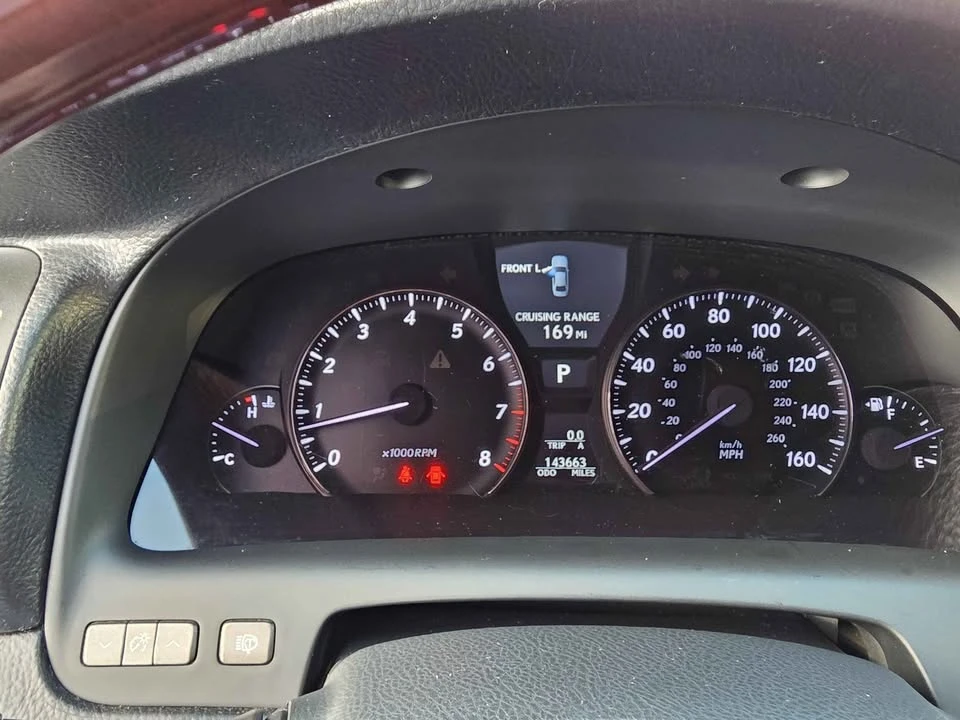 2010 Lexus LS 4th Gen - Image 14 of 15