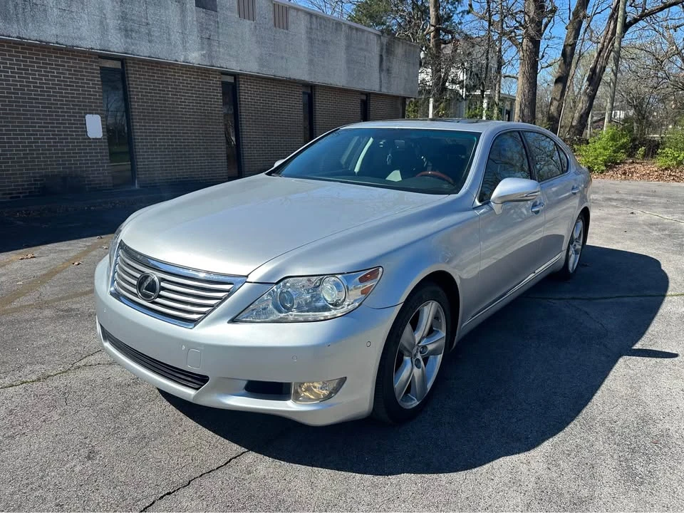 2010 Lexus LS 4th Gen - Image 2 of 19